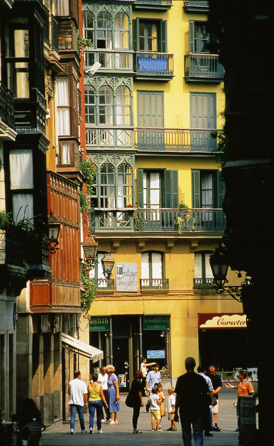 DOSSIER PRENSA Calle Casco Viejo