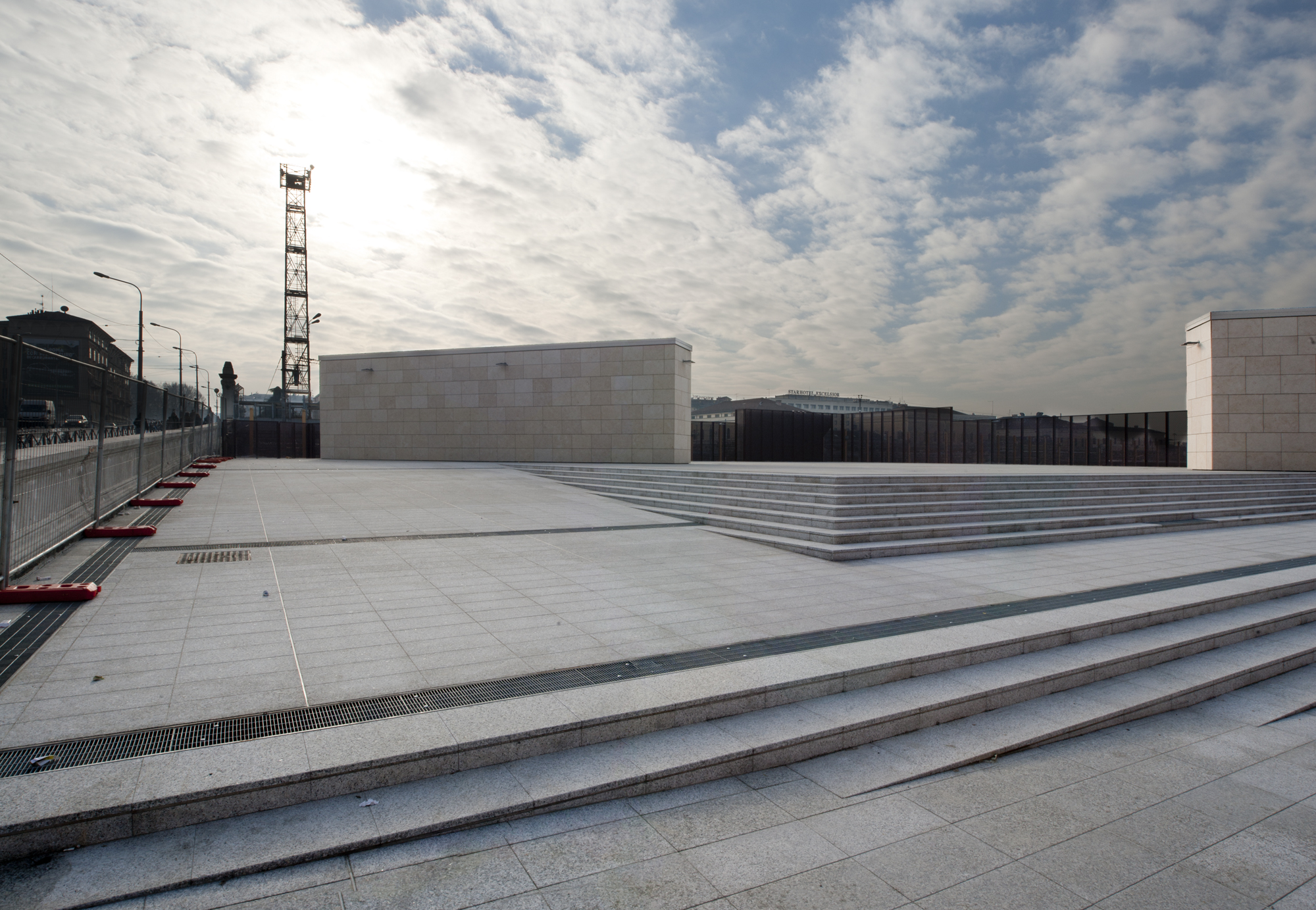 Piazza Memoriale Shoah (5)