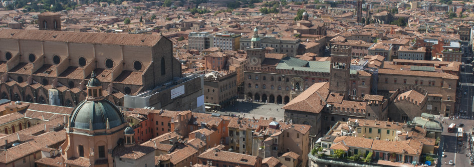 Pizza Maggiore dall'alto top