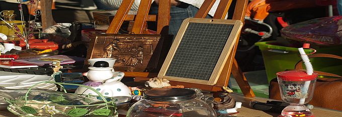 flea-market-1732562_1280 (1)