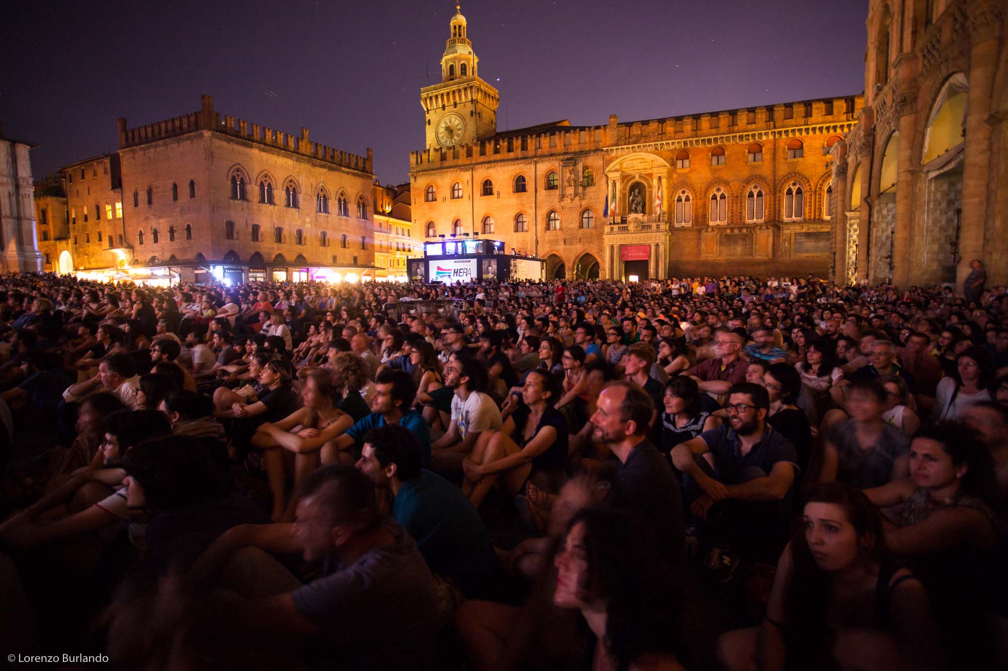 Piazza_Maggiore_pubblico_01