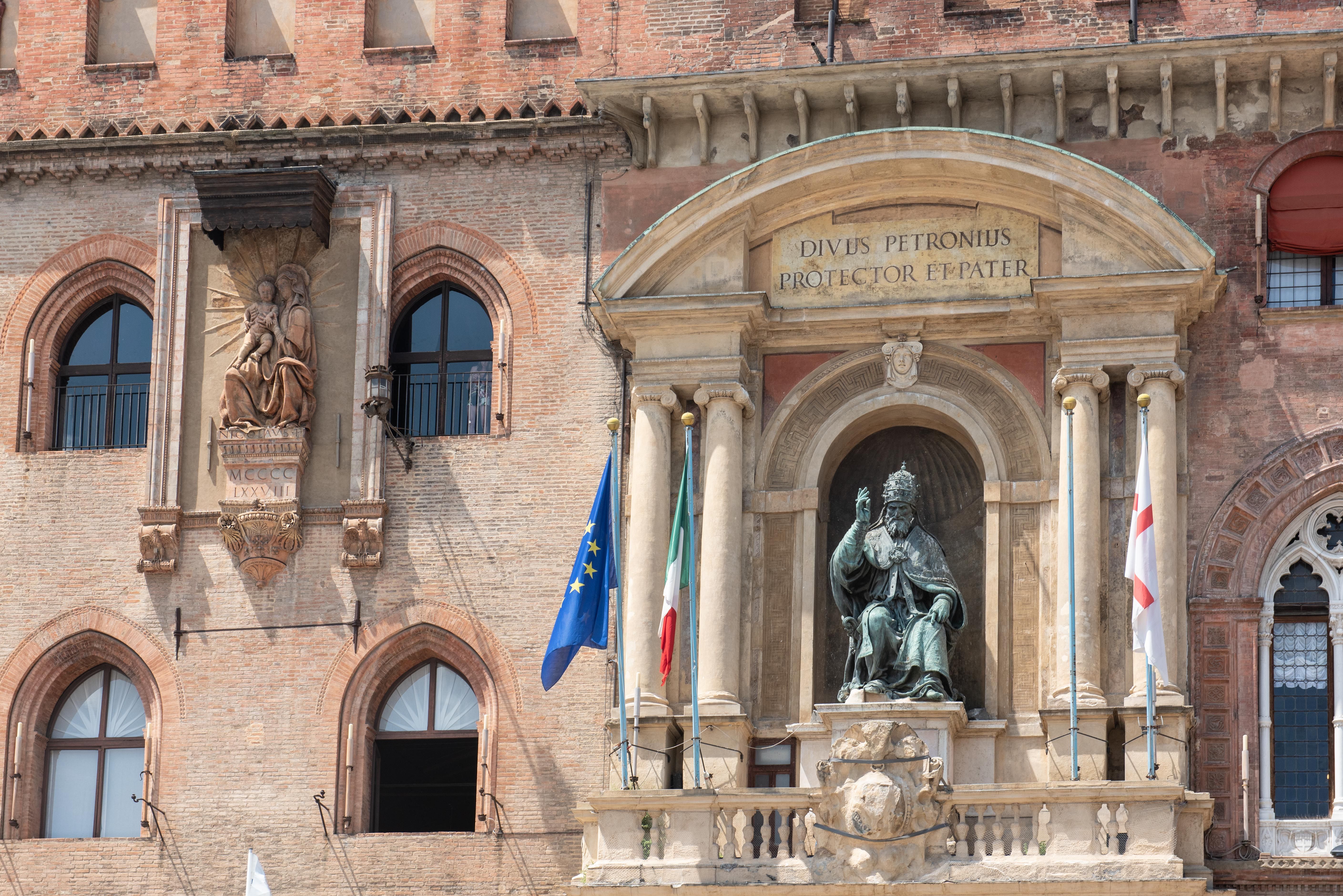 9 Madonna di Piazza Palazzo_Comunale particolare foto Giorgio Bianchi Comune Bologna