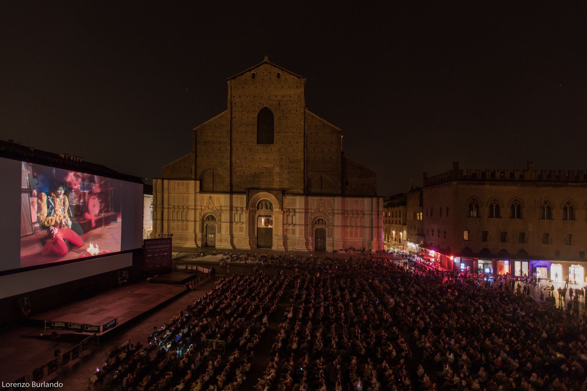 Schermo in piazza Maggiore