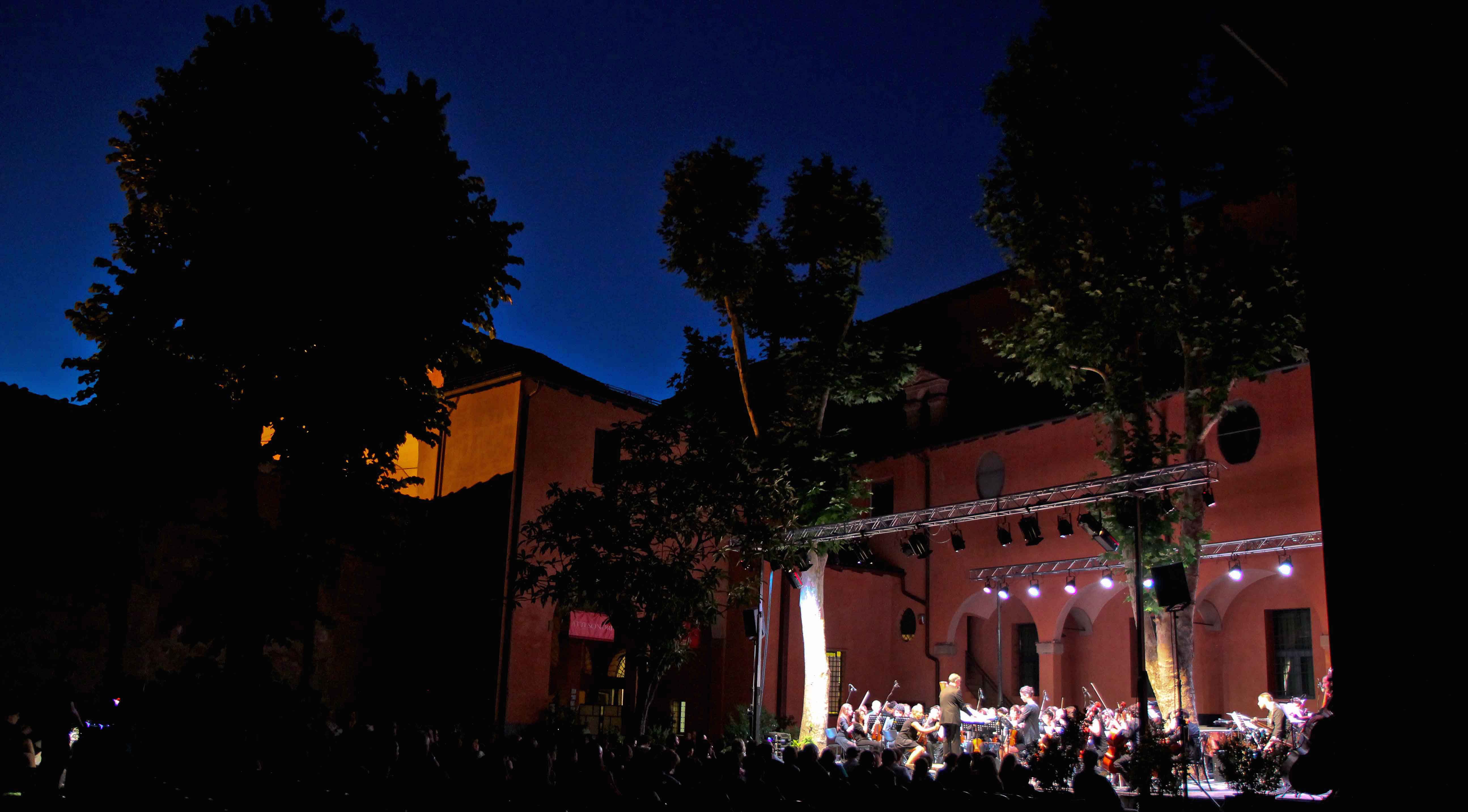 Foto Cortile del Teatro del Baraccano