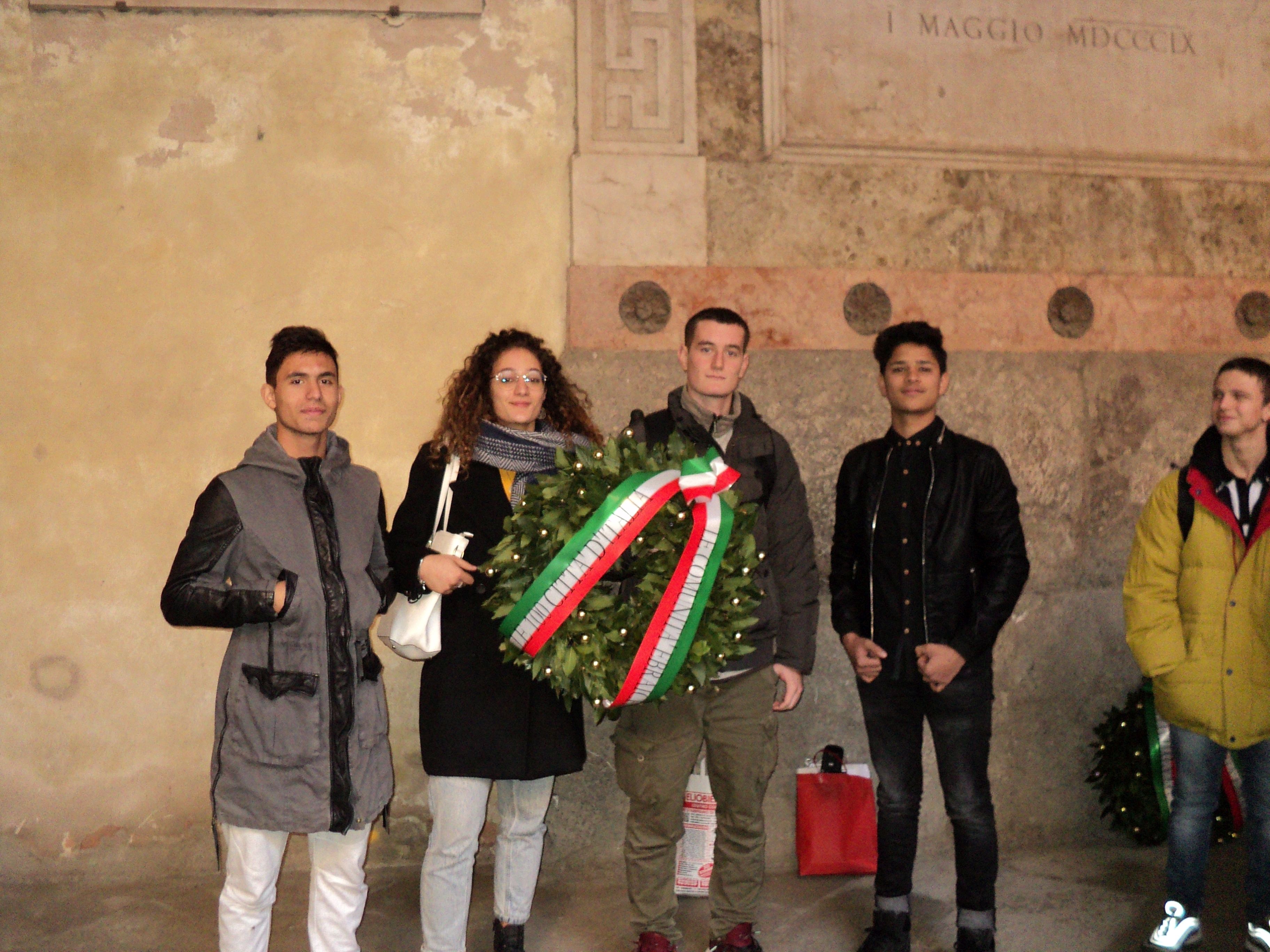 Studenti alla commemorazione