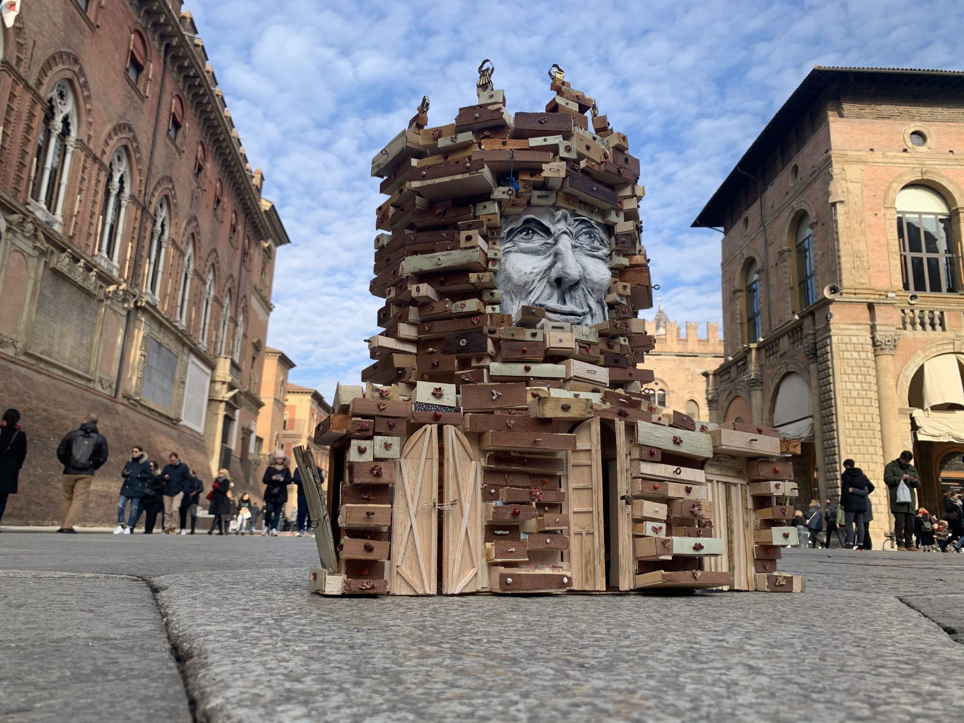 vecchione in piazza maggiore