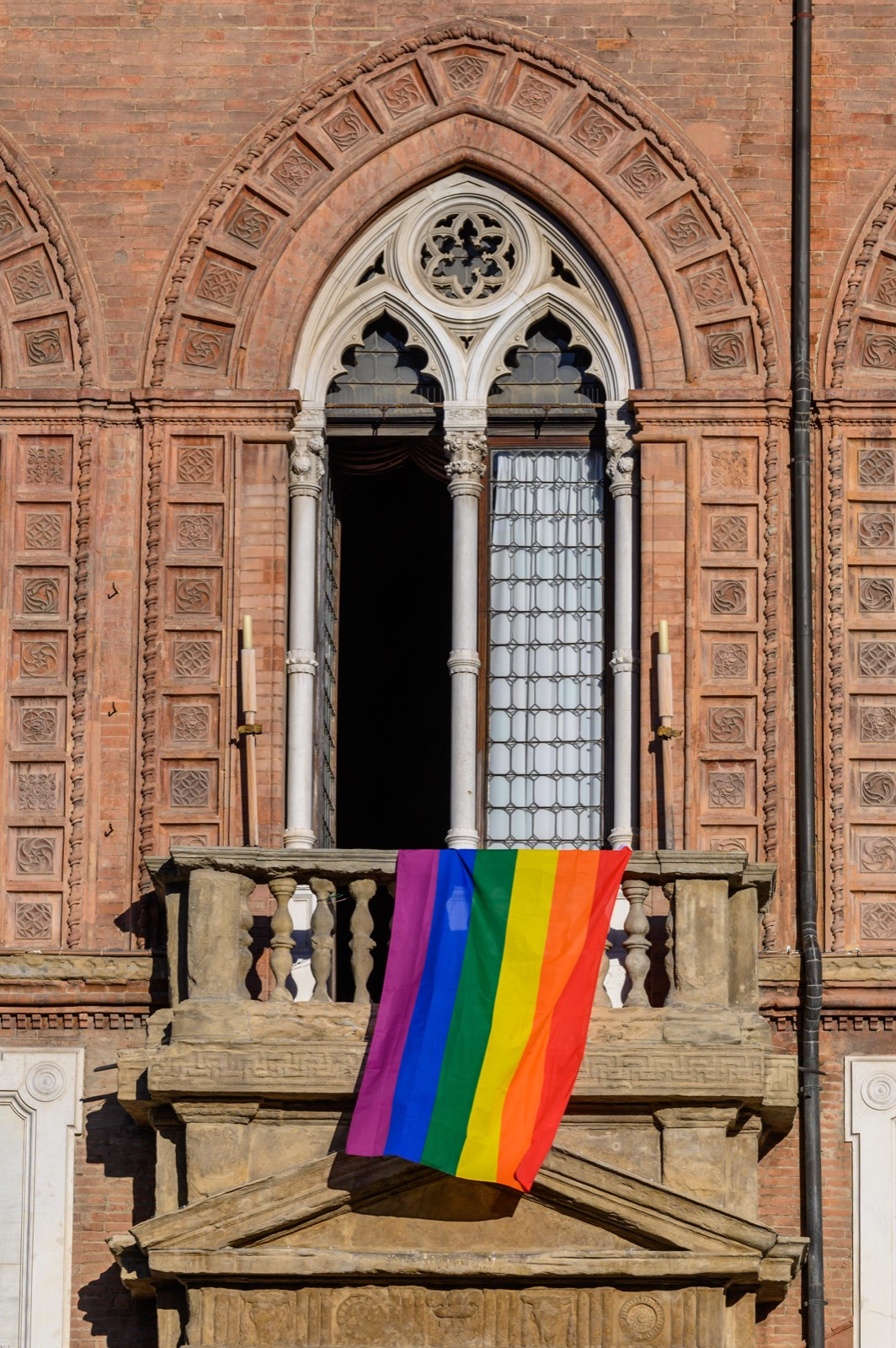 Bandiera arcobaleno 17 maggio 3